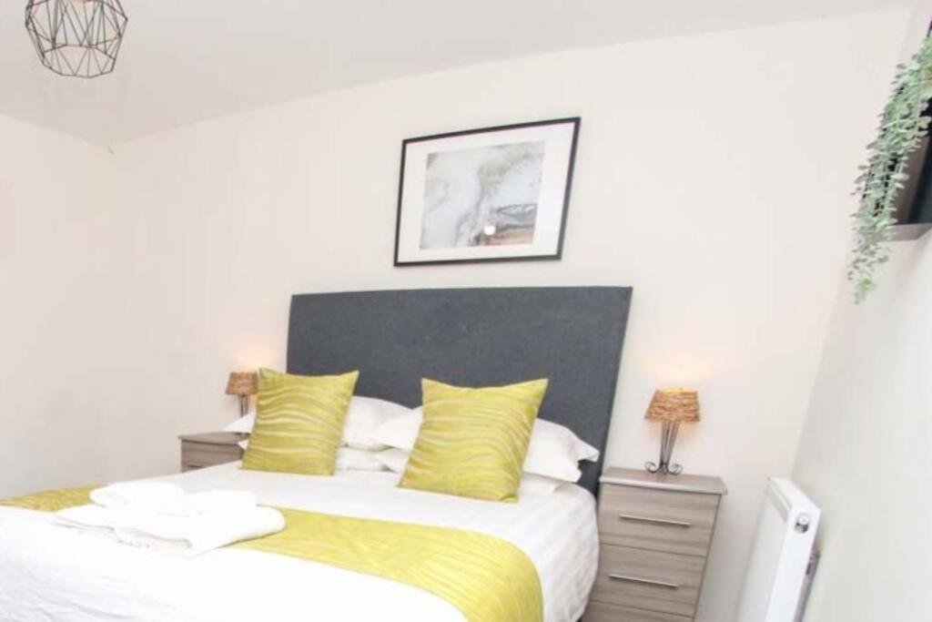 No12-Luxe Living Guest Apartment- 1 Bed-Garden-Private Parking-Wifi-Beach-City Swansea Buitenkant foto